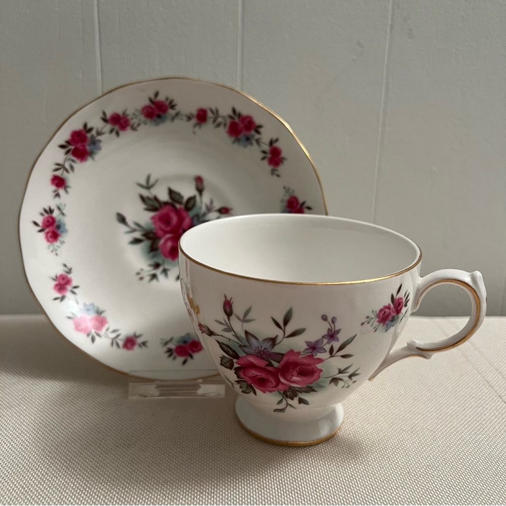 Queen Anne Bone China Cup & Saucer